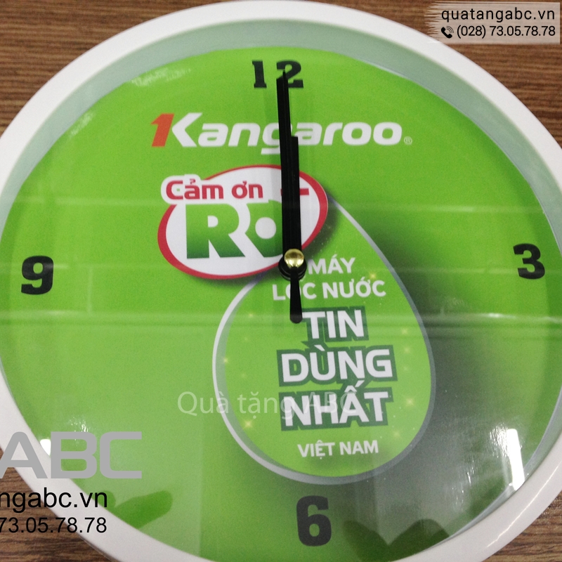 Đồng hồ in logo của công ty Kangaroo